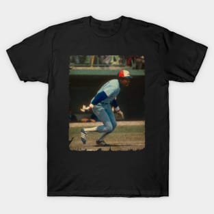 Dave Cash - Left Philadelphia Phillies, Signed With Montreal Expos T-Shirt